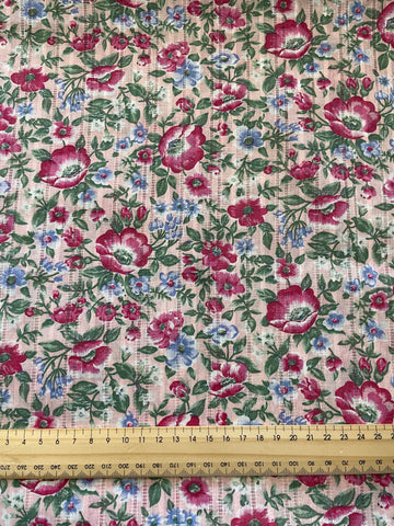 2.5m LEFT: Vintage Fabric 1980s Light Weight Fancy Weave Cotton Blend w/ Romantic Floral