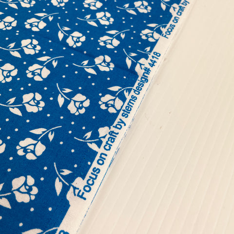 3.5m LEFT: Focus On Craft Stern Designs Quilt Cotton w/ White Flower + Dot on Blue