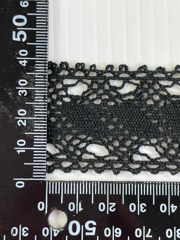 2m LEFT: vintage? intricate black lace trim 35mm wide