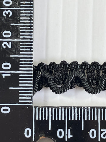 7m LEFT: vintage? ornate textured black rayon trim 1960s? 10mm wide