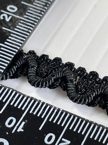 7m LEFT: vintage? ornate textured black rayon trim 1960s? 10mm wide