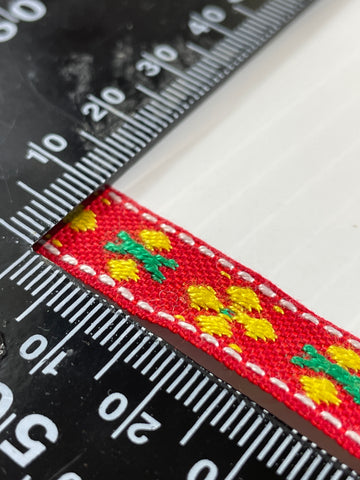 1m LEFT: Vintage Trim 1960s 70s Pennsylvania Dutch Folk Art Style 12mm Wide