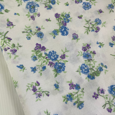 2m LEFT: Modern Cotton Blend Sheeting w/ White Base & Romantic Floral