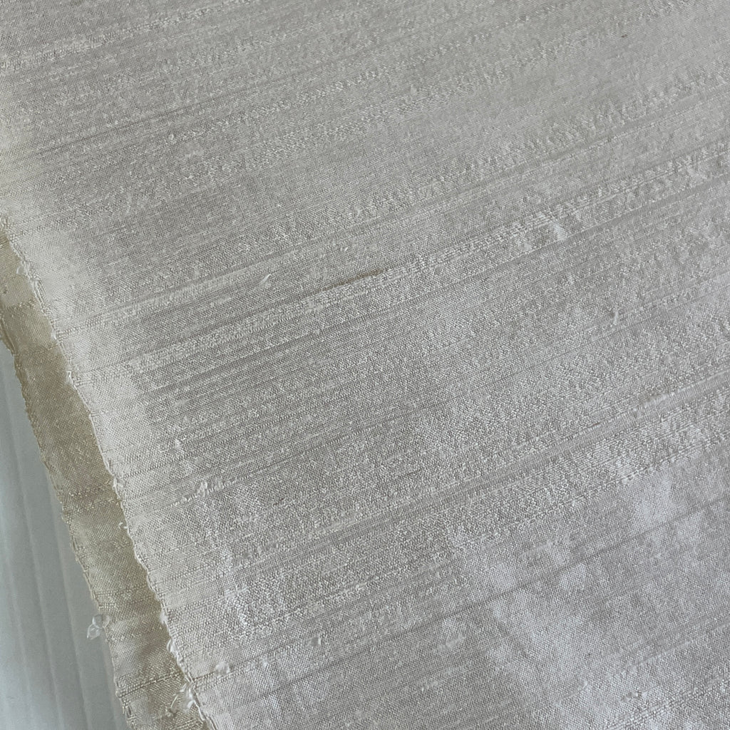LAST 1/2m: Vintage Fabric 1980s Lustrous Silk Shantung White Cream Textured