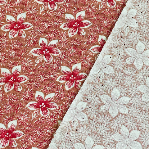 LAST 1/2m: Modern Floppy Rayon w/ 40s Style Floral Dusky Pink on Cream