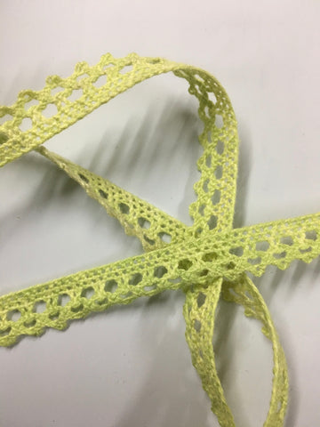 7m LEFT: 1960s lime green woven cotton trim 1cm high 1m+