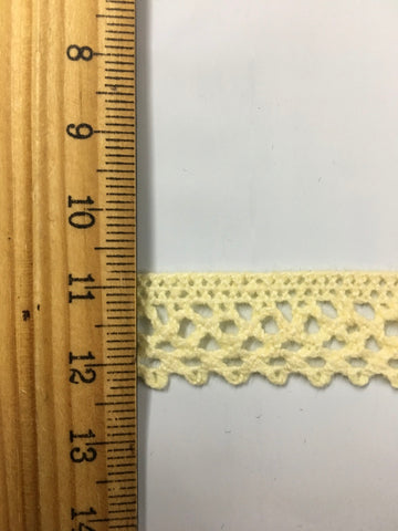 Vintage Woven Crochet Style Cotton Trim 1960s Lemon 15mm Wide
